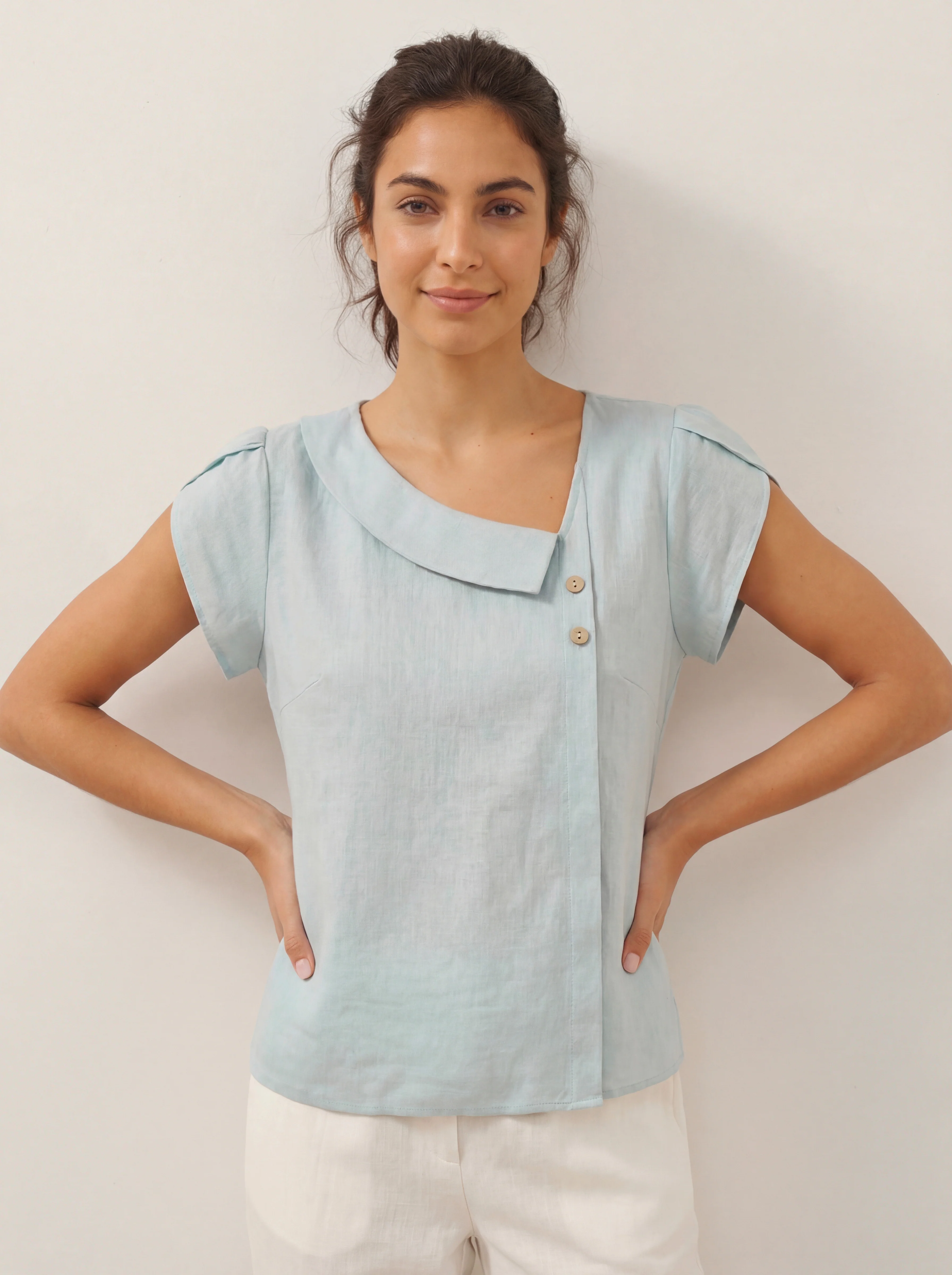 100% Linen Crescent Collar Flutter Sleeve Top FARA - Image 2