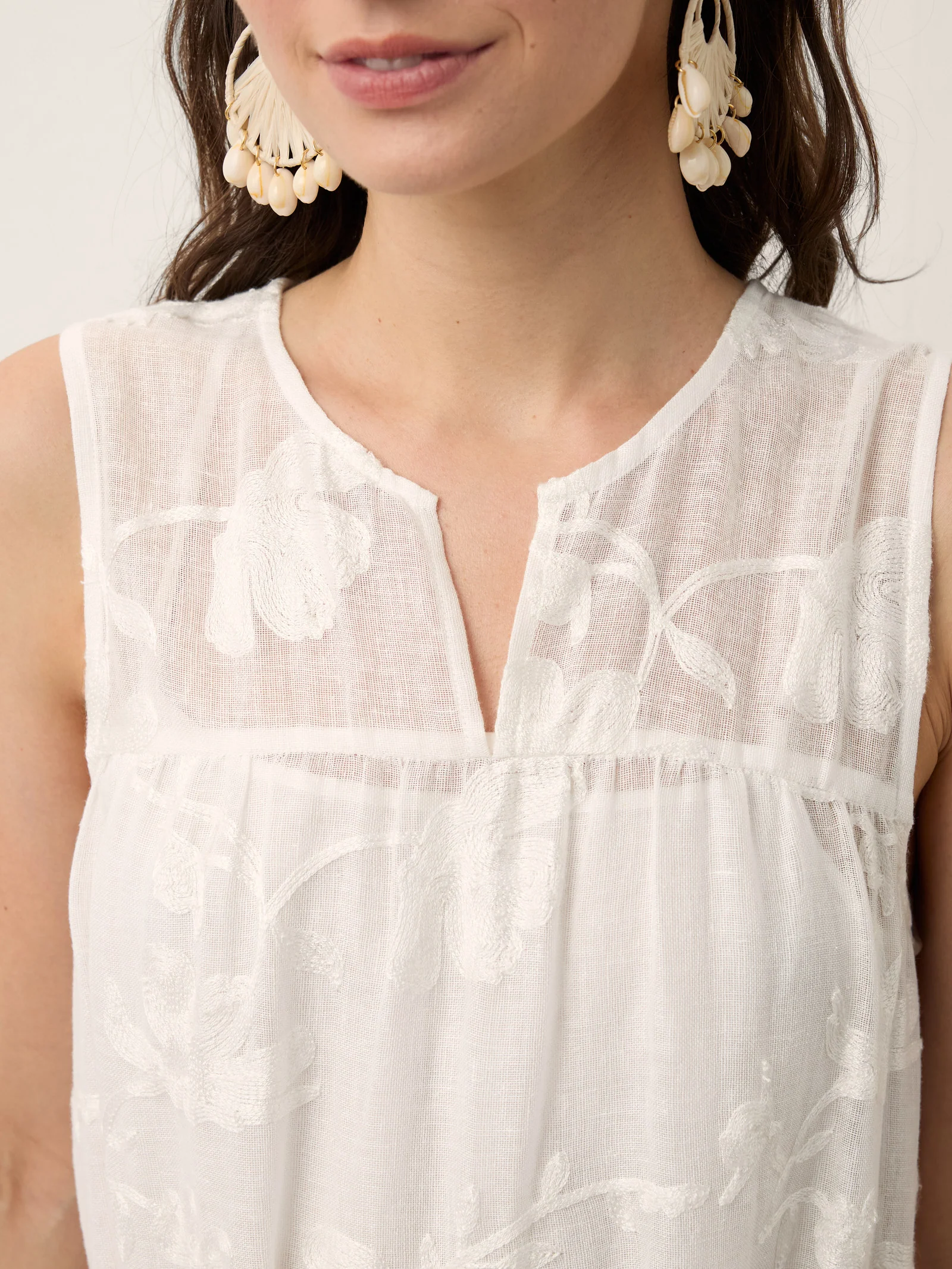 100% Linen Floral Applique Tie-Back Maxi Dress Set with Slip GENEVRA - Image 5