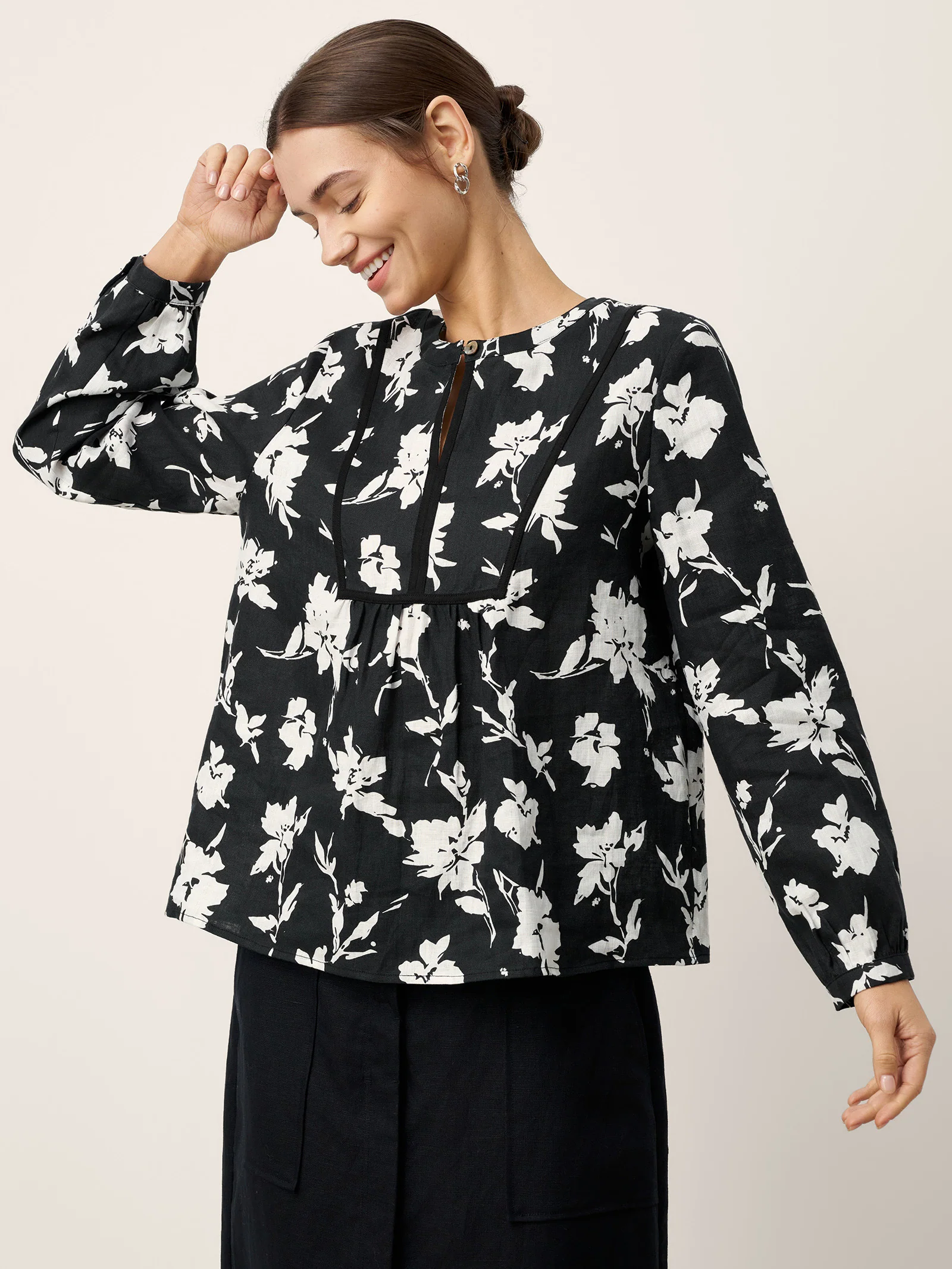 100% Linen Floral Printed Gathered Pullover Top AMIYA - Image 3
