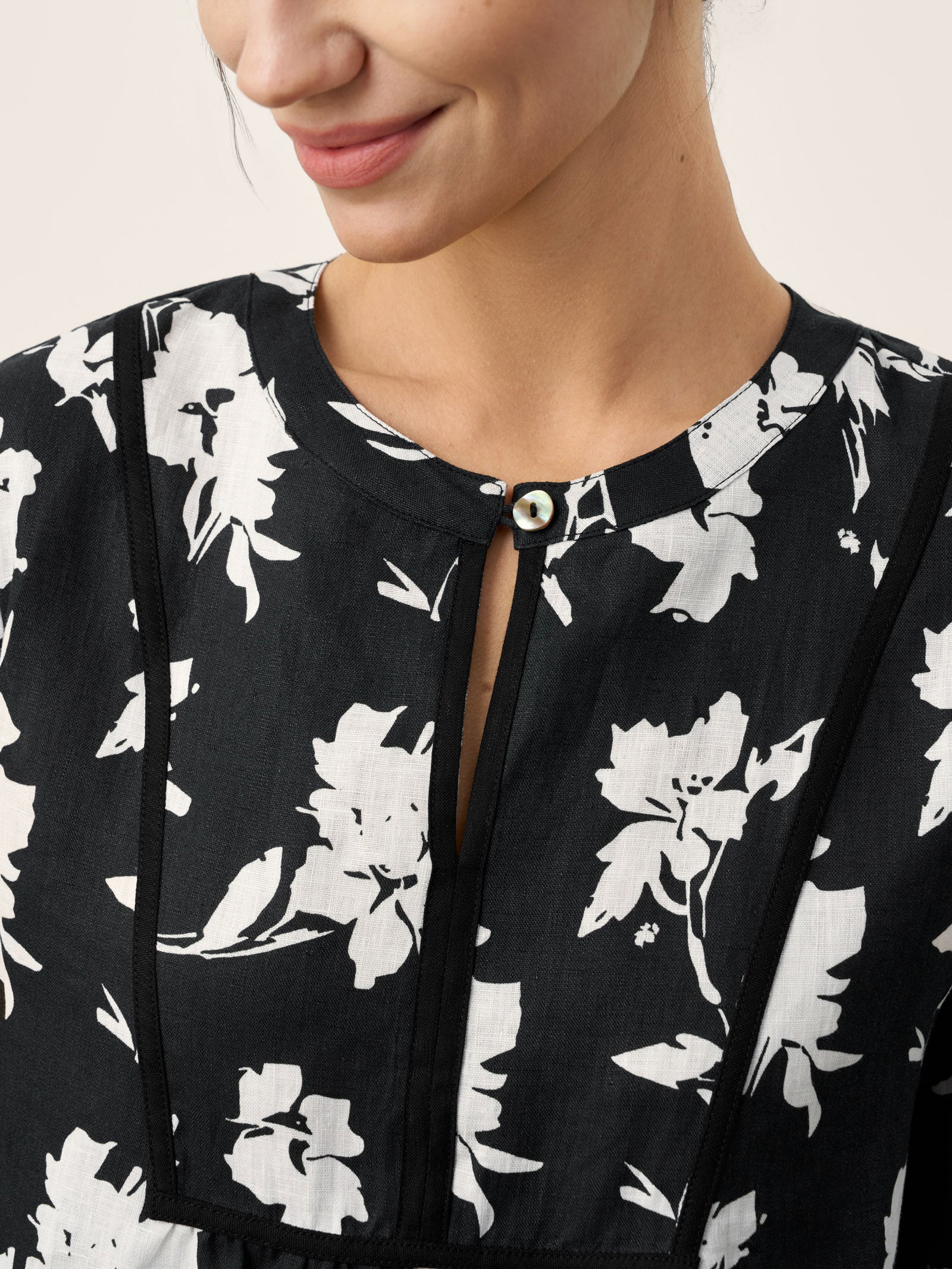 100% Linen Floral Printed Gathered Pullover Top AMIYA - Image 6
