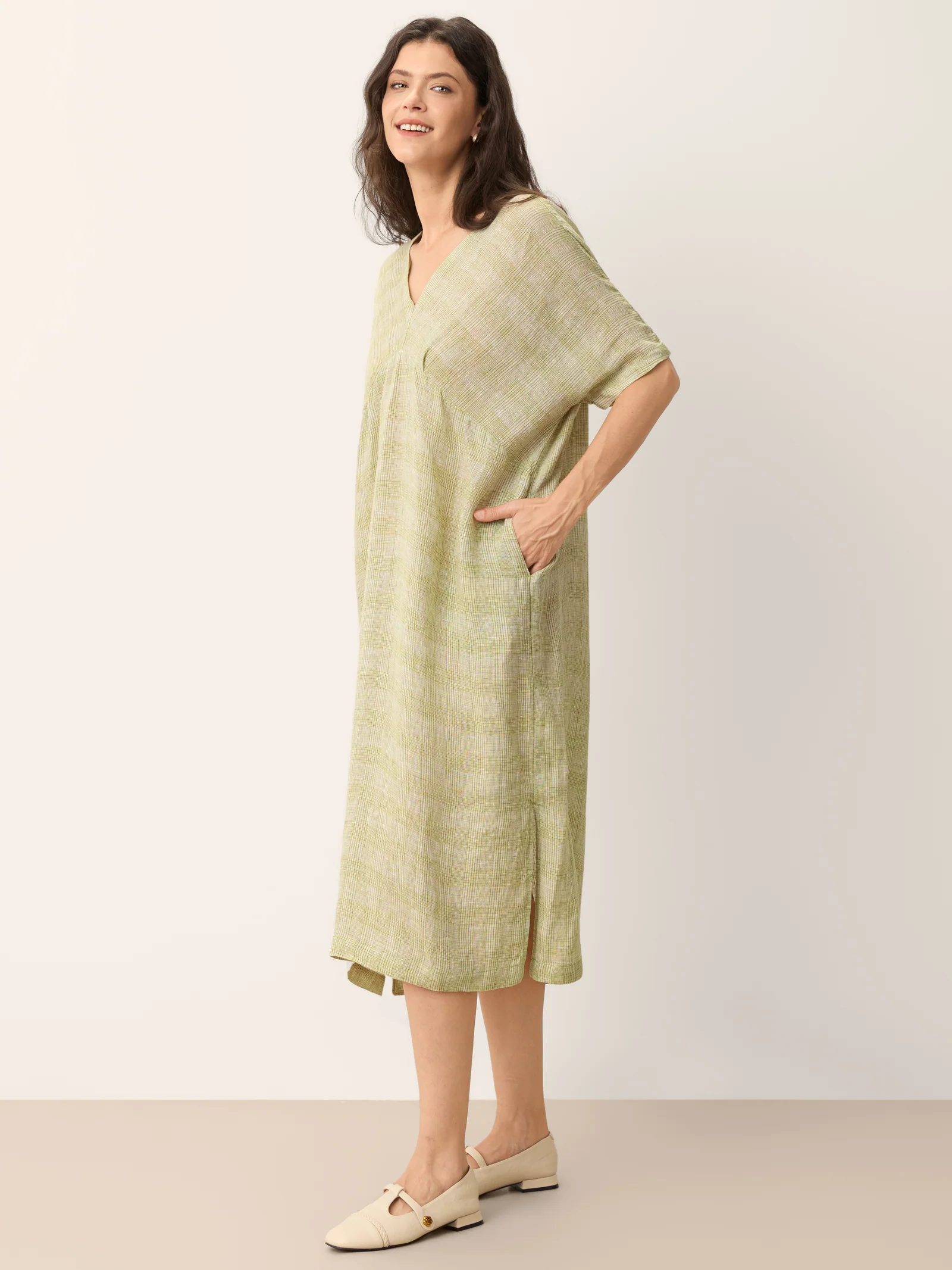 100% Linen Gingham V-Neck Split-Hem Midi Dress BRISEIS - Image 4