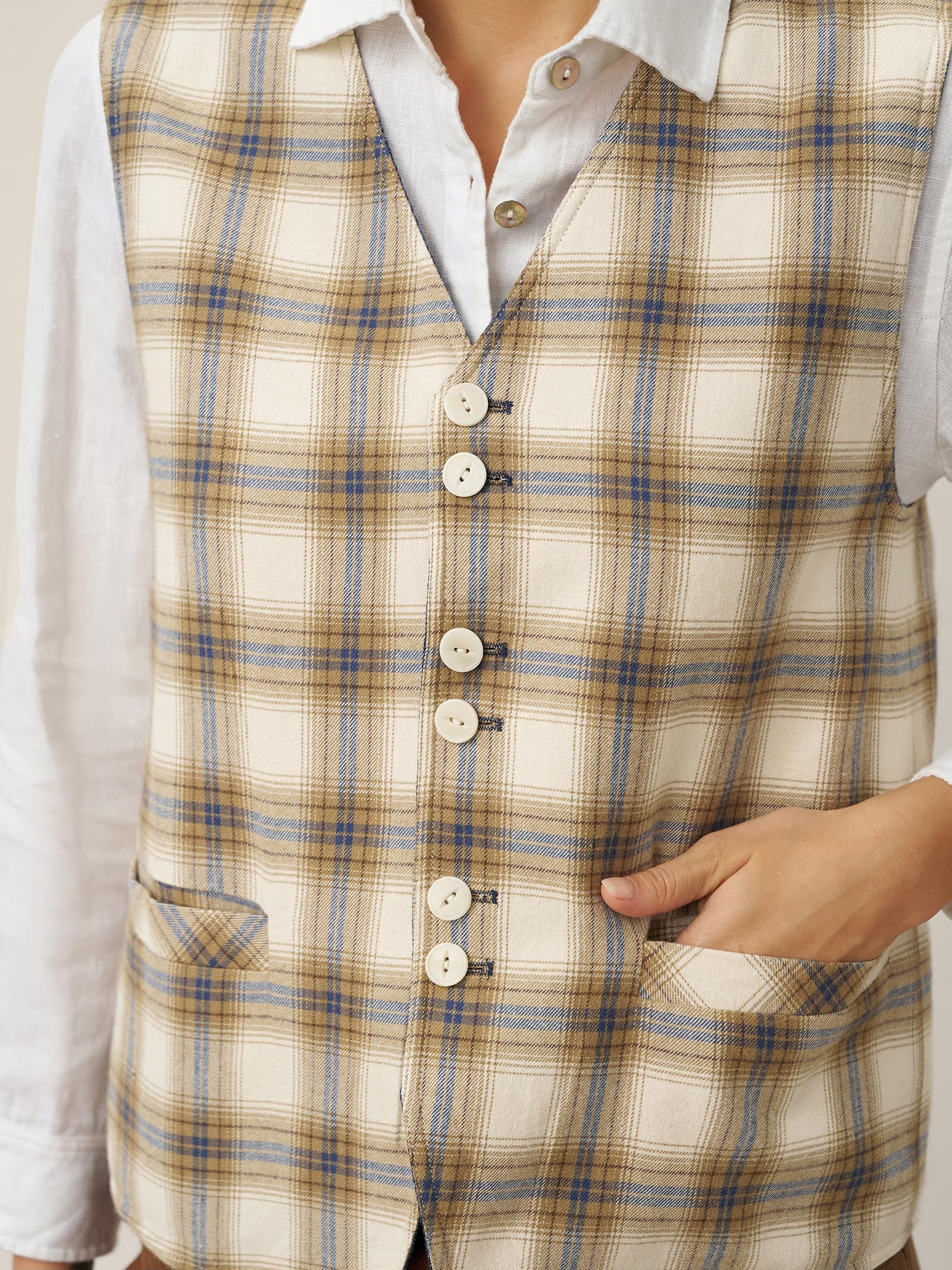 100% Linen Reversible Denim Texture Button Front Vest HARPER - Image 4