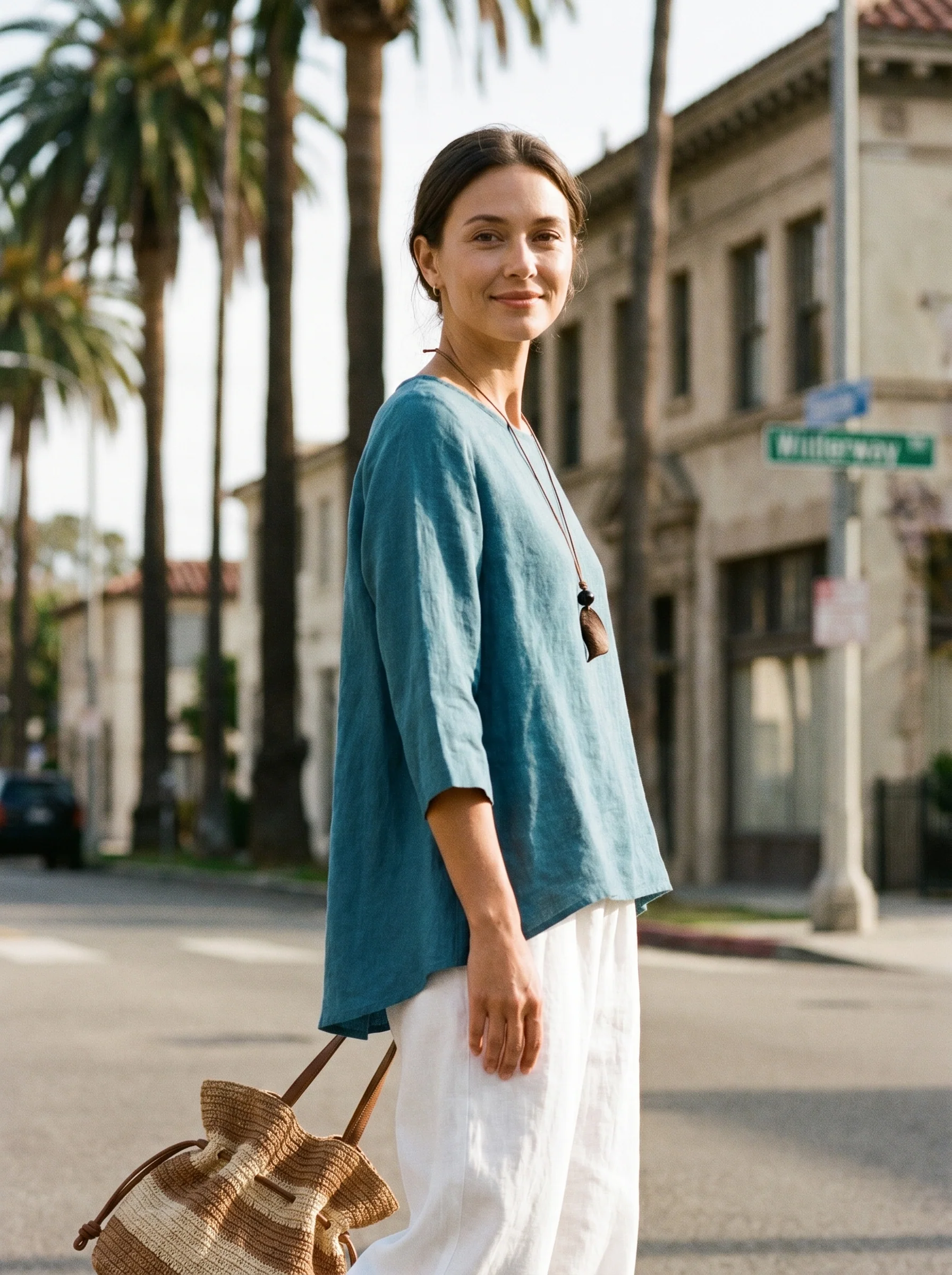 100% Linen Round Neck Asymmetrical Hem Top BRIANNA - Image 3