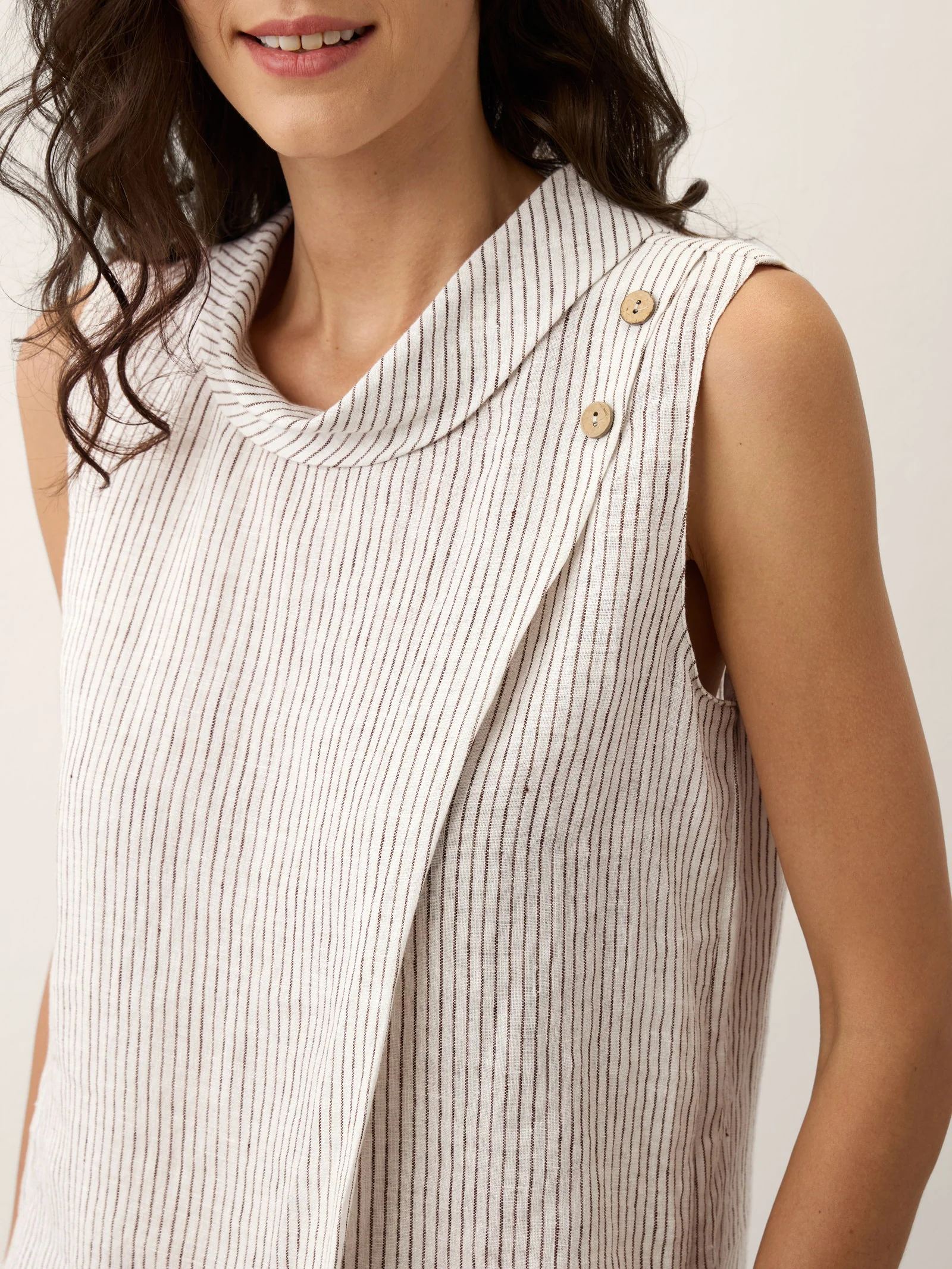 100% Linen Striped Diagonal Pleat Mock Neck Top ESTHER - Image 6