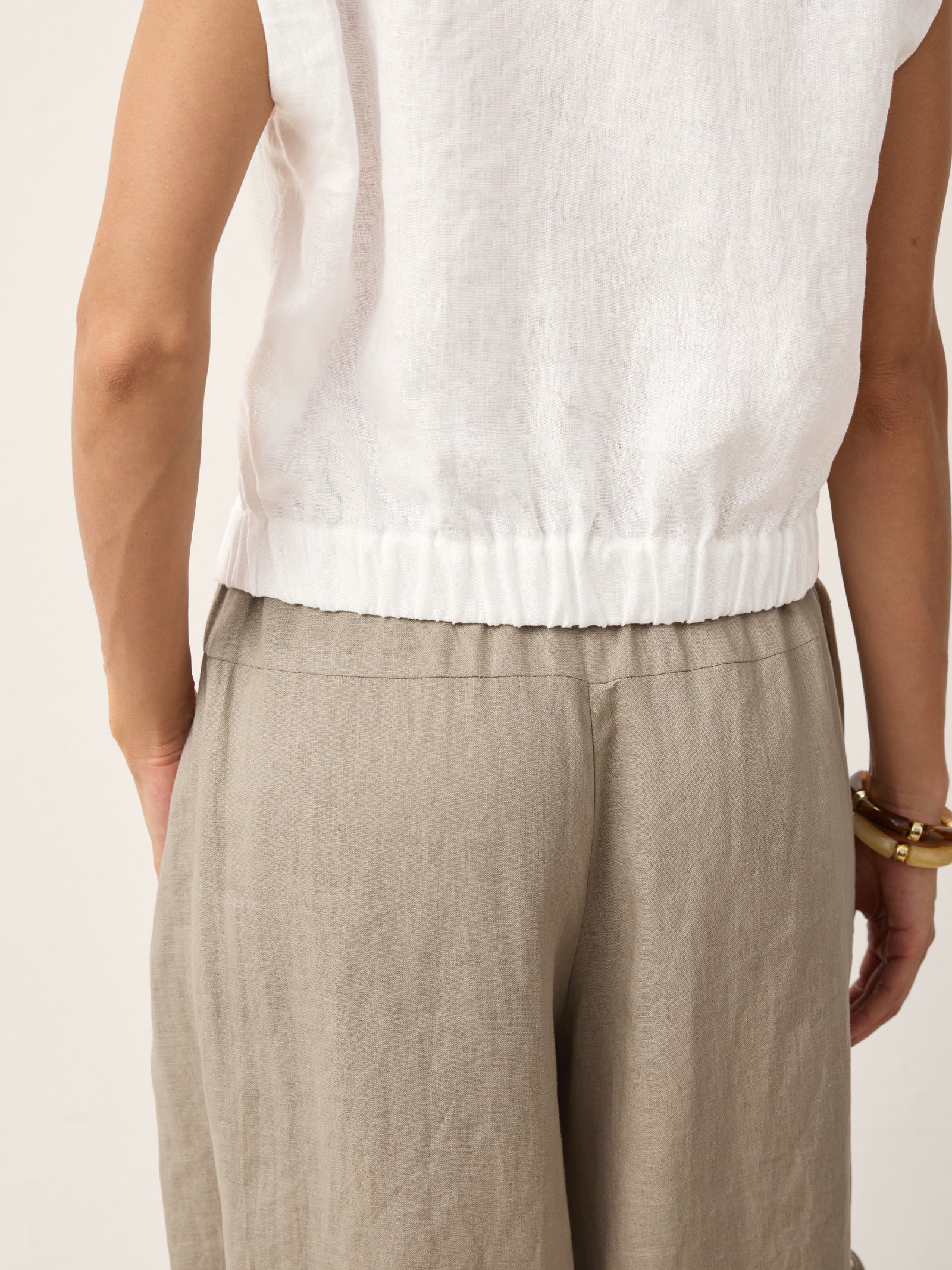 100% Linen Surplice Neck Elasticated Back Cropped Shirt VALERIA - Image 8