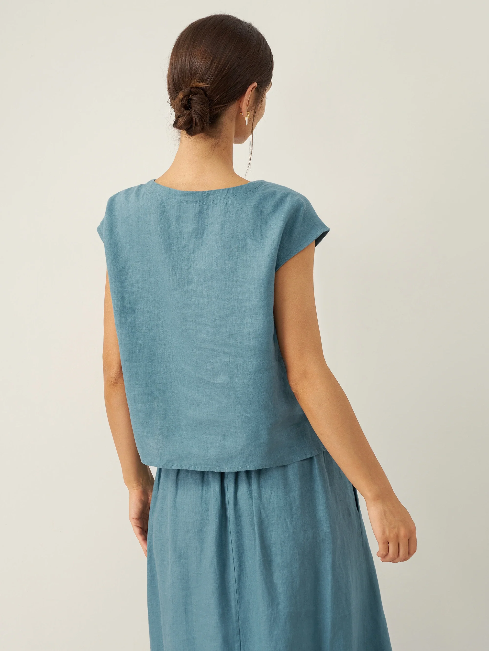 100% Linen V-Neck Cap Sleeve Crop Top FRESSA - Image 5
