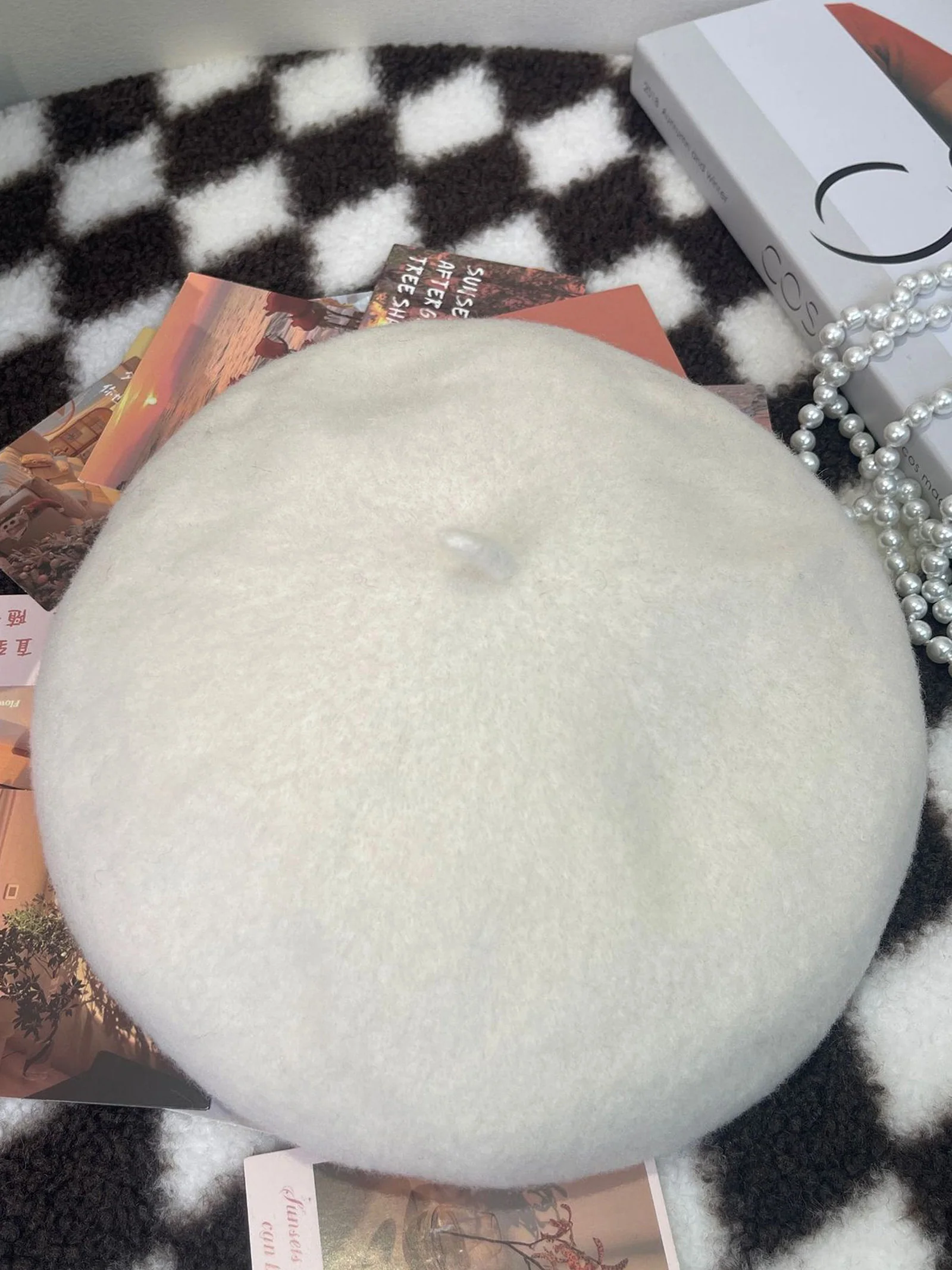 100% Wool Retro Hand-Knit Beret - Image 5