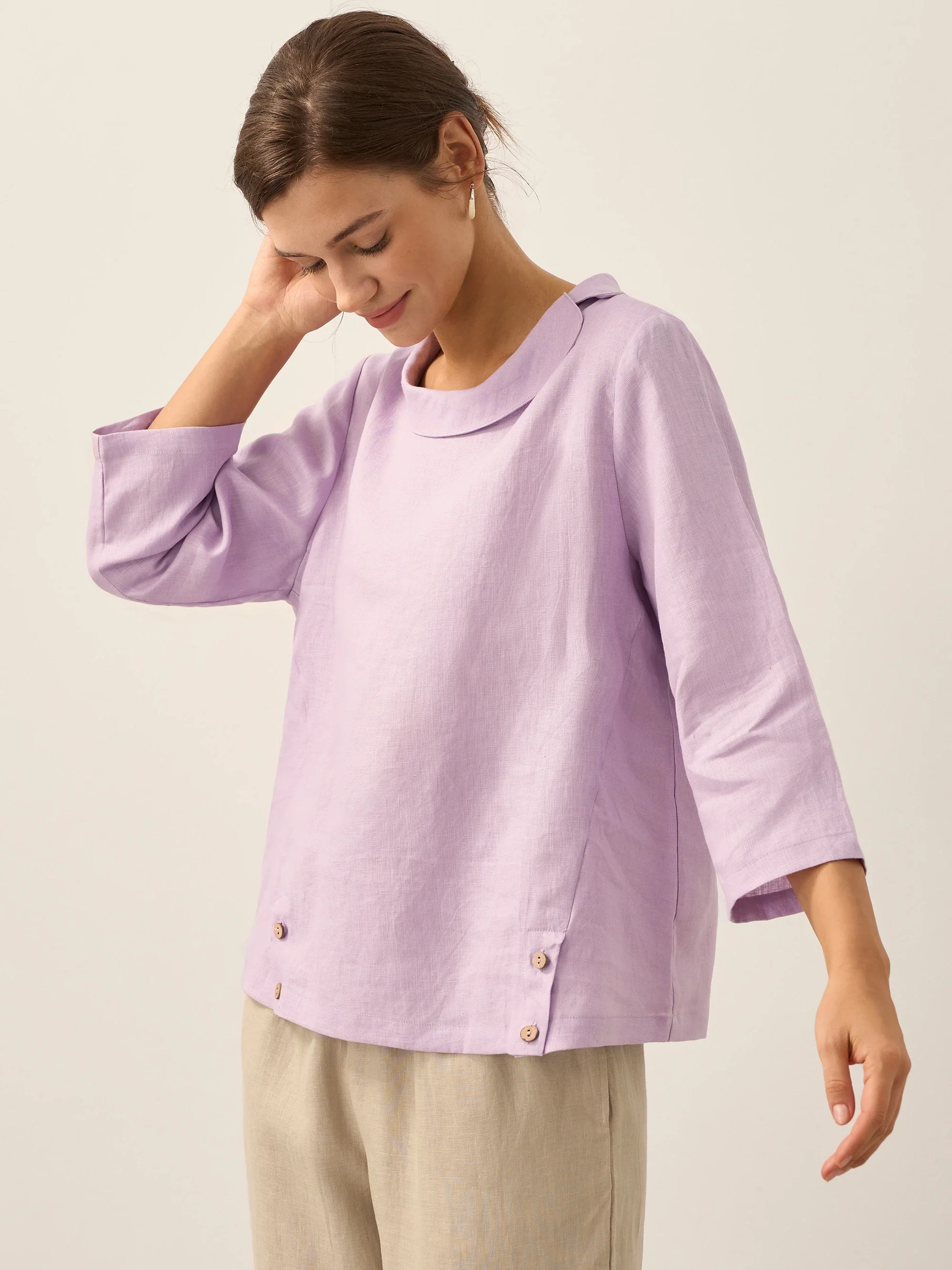 Linen Round Soft-Fold Collar Top LAURA - Image 9