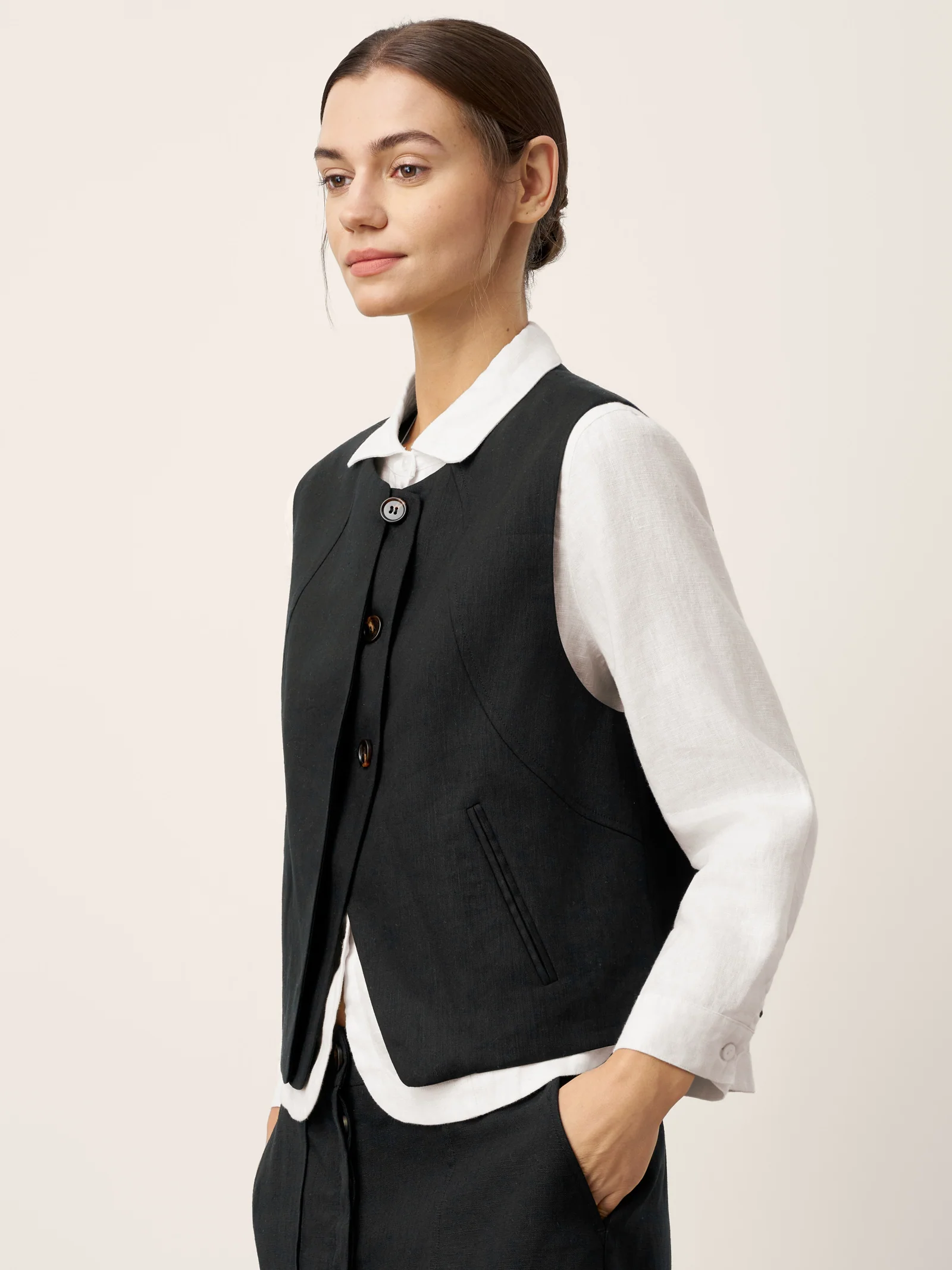 Linen-Lyocell Panel Layered Vest ODELIA - Image 3
