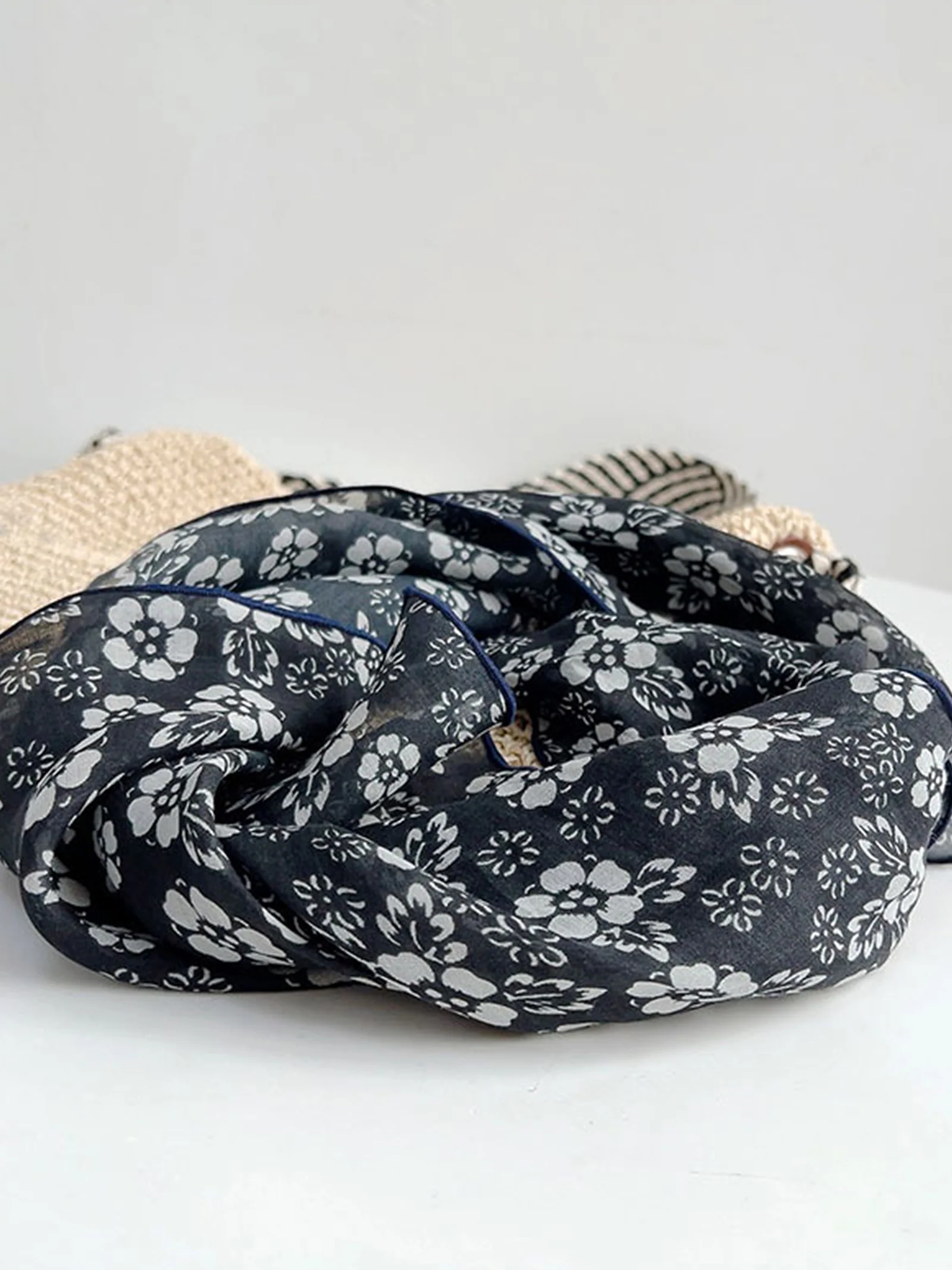 Ramie Vintage Print Handkerchief - Image 14